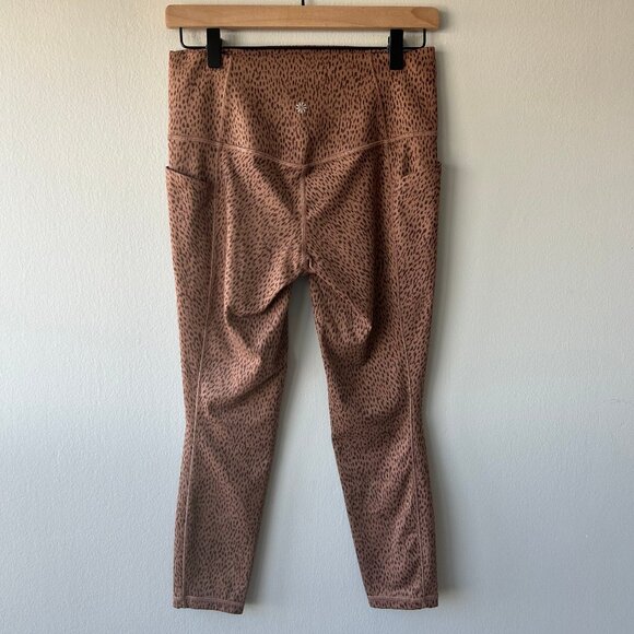 Athleta Salutation Animal Print Leggings w/ Stash Pockets Womens Size M - Picture 5 of 12